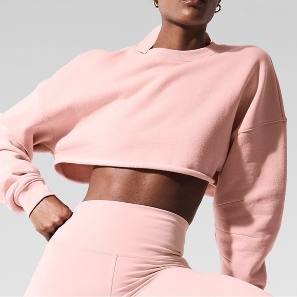 ALO Yoga Tops - NWT ALO Yoga Extreme Cropped Pullover - Pink Quartz S